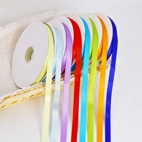 Ruban Satin Polyester Couleur Unie Rouleau de Ruban Simple Face Pour Emballage Boîte Cadeau Bouquets de Fleurs Décoration de Gâteau