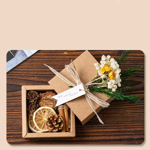 Caja de Regalo de Papel Kraft Vintage Con Set de Flores Secas Caja de Embalaje Estética Rústica Para Regalo de Cumpleaños Fiesta
