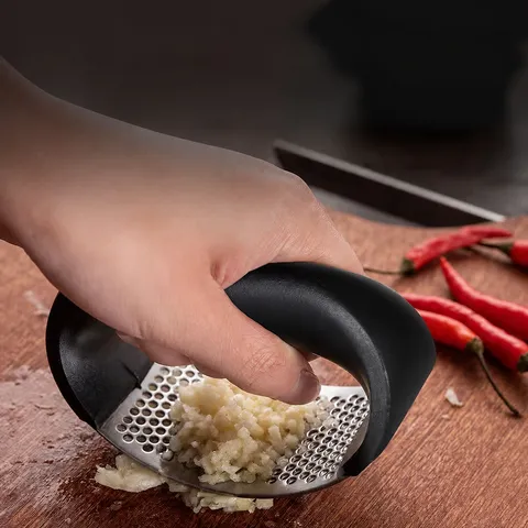 Ergonomic Manual Stainless Steel Garlic Press Handheld Garlic Mincer Crusher Kitchen Cooking Tool Gadget