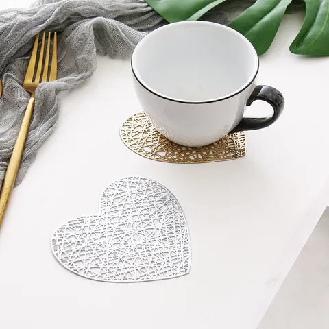Modern Minimalist PVC Heart Shaped Coaster Hollow Out Gold Silver Thermal Insulation Coffee Cup Mat For Home Dining Table