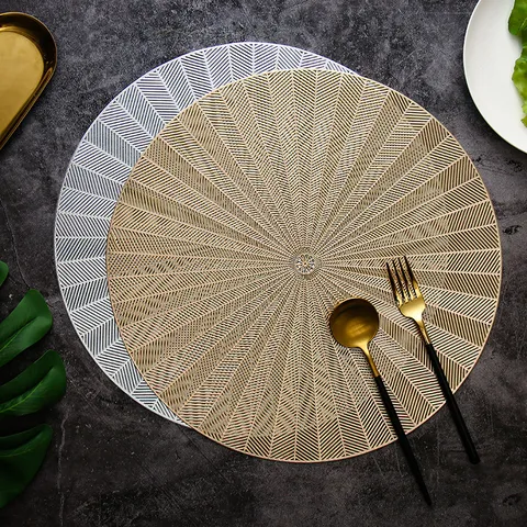 Tovaglietta Rotonda in PVC Bronzatura Traforata Isolamento Termico Lavabile Moderno Minimalista Decorazione Tavola