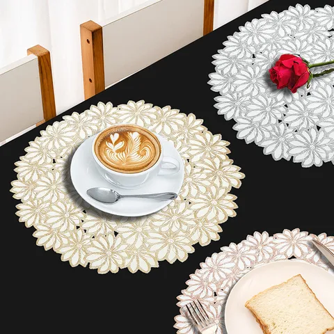 Tovaglietta Rotonda Traforata con Stampa a Caldo Ortensia in PVC Resistente al Calore Impermeabile Antiolio Lavabile per Sala da Pranzo e Cucina