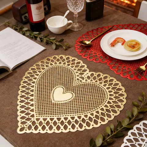 PVC Heart Placemat Waterproof Non-Slip Heat Insulation Pad Nordic Luxury Table Mat Valentine Dinner Plate Mat