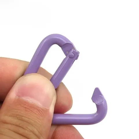 Mini Moschettone Triangolare in Metallo Gancio a Scatto Piccolo Zaino Fibbia Appendiabiti Fai da Te Accessori da Campeggio all Aperto Multicolore