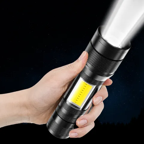 Lampe de Poche LED USB Rechargeable Portable Torche Zoomable Lumière de Camping en Plein Air Alliage d'Aluminium Outil d'Éclairage d'Urgence