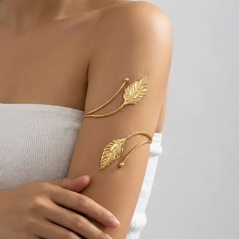 Ethnic Geometric Metal Spiral Open Arm Cuff For Women Minimalist Gold Plated Rhinestone Leaf Armlet Upper Arm Bracelet Jewelry