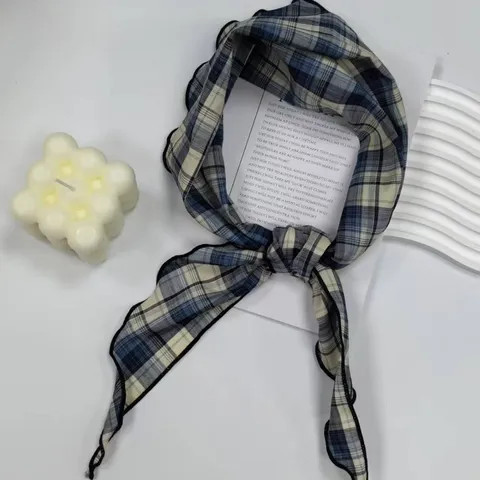 Vintage Plaid Triangle Scarf Women Spring Casual Lightweight Checkered Neck Scarf Fashion Aesthetic Head Scarf