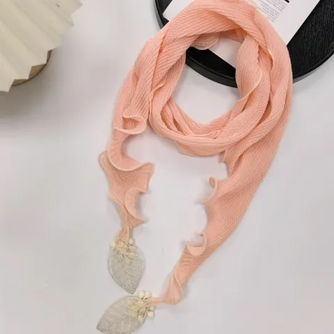 Dames Effen Geplooide Sjaal Elegante Lichtgewicht Nek Sjaal Met Blad Hanger Lange Mode Sjaal Voor Dagelijks Gebruik