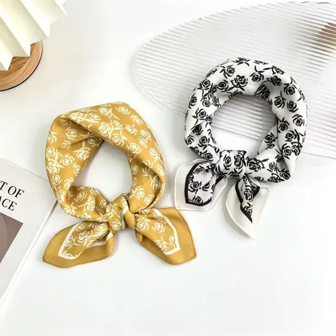 Dames Mode Polyester Vierkante Sjaal Retro Bloemen Paisley Bedrukt Halsdoek Veelzijdige Decoratieve Hoofdband Haarsjaal