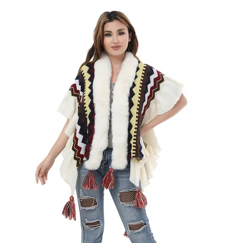 Damen Kunstfellkragen Strickponcho Cape Geometrisches Wellenstreifen Quaste Schal Bohemian Winter Warme Umhängetasche Ethno-Stil Strickjacke