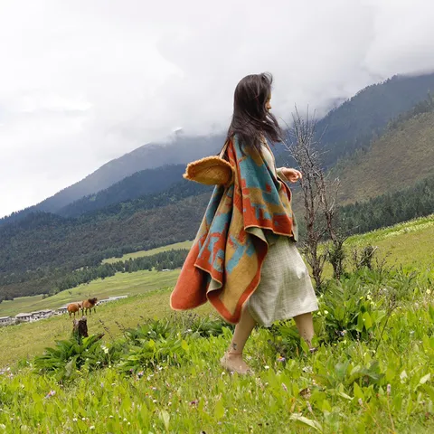 Vintage Ethnic Geometric Tassel Fringe Cloak Shawl Acrylic Polyester Jacquard Keep Warm Blanket Scarf Wrapped Poncho For Women Travel