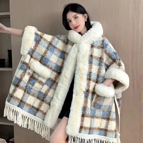 Retro Karo Kapuzen Poncho Für Damen Winter Dick Warm Fleece Gefüttert Schal Mit Kunstpelzkragen Quaste Saum Taschen Mantel