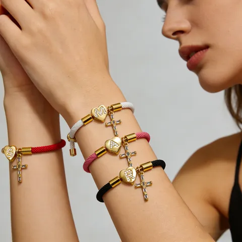Bracciale Intrecciato in Rame Zirconia con Pendente Cuore Croce Unisex Regalo di Gioielli alla Moda