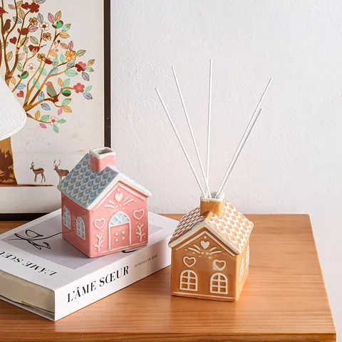 Nordic Ceramic House Aroma Bottle Christmas Home Decor Ornament Gingerbread House Aromatherapy Diffuser Bottle