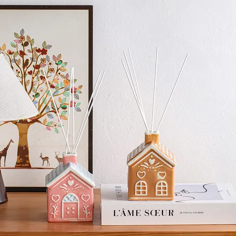 Nordic Ceramic House Aroma Bottle Christmas Home Decor Ornament Gingerbread House Aromatherapy Diffuser Bottle