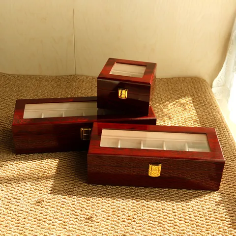 Caja de Relojes de Madera Lacada Roja Pintura de Piano Estuche de Almacenamiento con Ventana de Vidrio Múltiples Ranuras