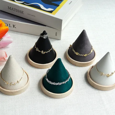 Expositor de Joyas de Cono Creativo Soporte de Pulsera Para Anillos Reloj Organizador Con Base de Madera Maciza Decoración