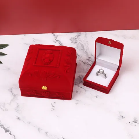 Joyero Flocado Rojo Tallado Rosas Antiguas Caja Almacenamiento Anillo Pulsera Caja Regalo Boda Alta Gama Con Cierre Metal Estuche Joyas