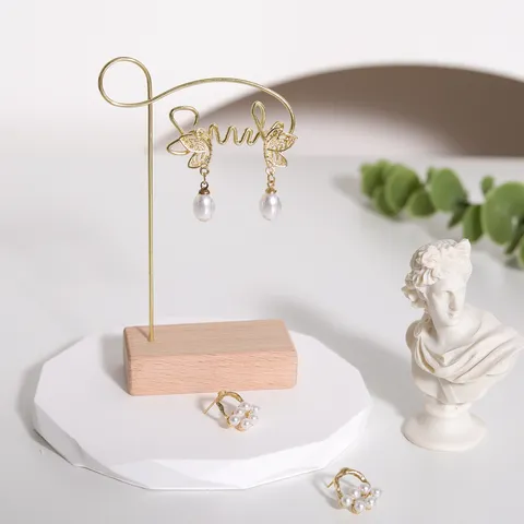 Organizador de Joyas de Metal y Madera Nórdico Soporte de Exhibición para Pendientes y Collares Almacenamiento Dorado