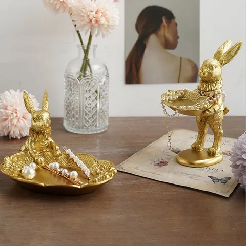 Vintage Golden Resin Rabbit Jewelry Tray European Retro Rabbit Statue Ornament For Ring Necklace Display Photography Prop Storage Stand