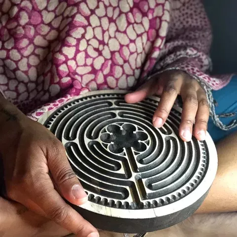 Tablero de Laberinto de Dedos de Meditación de Madera Juguete de Alivio del Estrés de Escritorio Herramienta Sensorial de Enfoque Consciente Decoración del Hogar