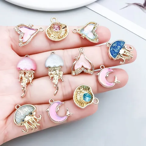 Dijes de Aleación con Tema Oceánico Medusa Delfín Cola de Sirena Concha Colgantes Para Accesorios de Joyería DIY Chapado en Oro KC
