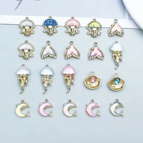 Dijes de Aleación con Tema Oceánico Medusa Delfín Cola de Sirena Concha Colgantes Para Accesorios de Joyería DIY Chapado en Oro KC