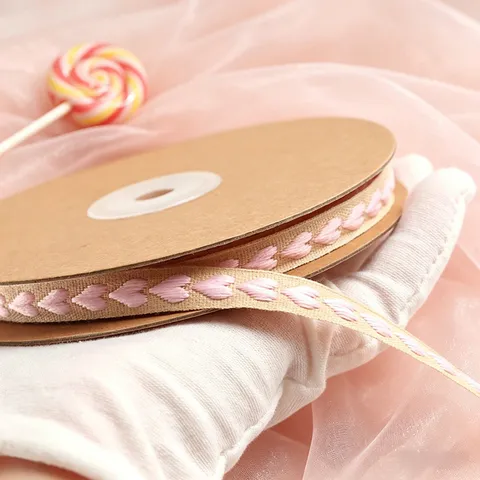 Valentine Wedding Handmade Ribbon Trim Polyester Embroidered Heart Pattern Sewing Garment Decorative Craft