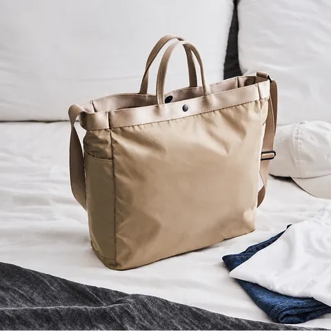 Große Kapazität Wasserdichte Nylon Reisetasche Tragbare Handtasche Fitness Gym Bag Freizeit Aufbewahrung Einkaufstasche Für Damen