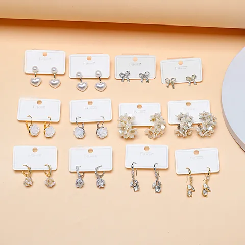Fashion Alloy Rhinestone Artificial Pearl Floral Heart Stud Earrings Elegant Women Jewelry Gift