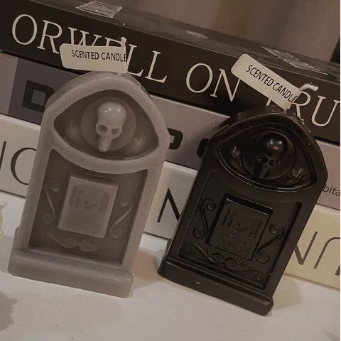 Halloween Skull Tombstone Scented Candle Gothic Horror Series Soy Wax Decorative Ornament Creative Gift Candle
