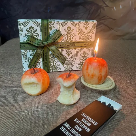 Hand Painted Apple Shaped Scented Candle Soy Wax Blend Creative Simulation Fruit Aroma Candle Home Decor Holiday Gift