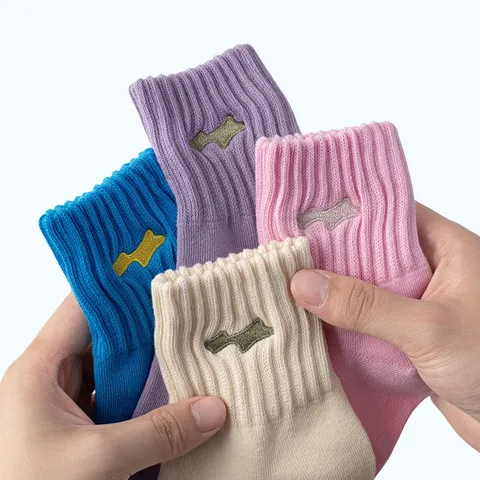 Unisex Casual Cotton Blend Crew Socks With Exquisite Embroidery Fashion Short Socks For Men And Women Daily Wear