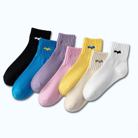 Unisex Casual Cotton Blend Crew Socks With Exquisite Embroidery Fashion Short Socks For Men And Women Daily Wear