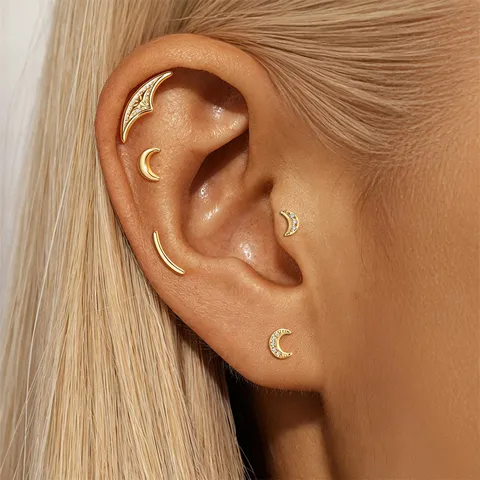 925 Sterling Silver Crescent Moon Cartilage Piercing Stud Earrings Minimalist Zirconia Labret Stud Screw In Body Piercing Jewelry for Unisex