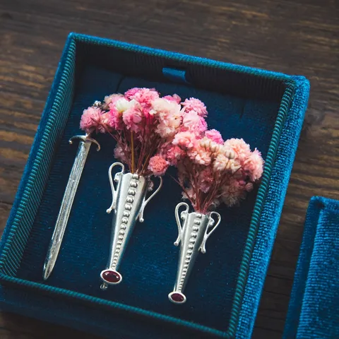 Vintage S925 Sterling Silver Vase Sword Brooch Set For Men Women Romantic Flower Insertable Pin With Red Gemstone Retro Jewelry