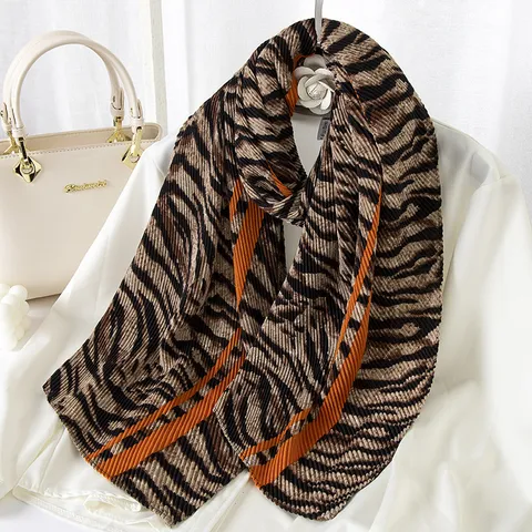 Women's Fashion Pleated Scarf Geometric Printed Winter Warm Shawl Polyester Neck Scarf