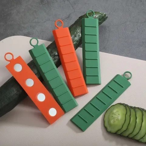 Magnetic Silicone Anti-Stick Tool For Vegetable Slicing Creative Kitchen Slicer Attachment Helper To Prevent Slicing Stickiness