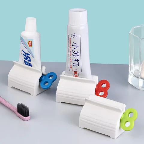 Manual Toothpaste Squeezer Rotating Tube Dispenser For Facial Cleanser Holder Stand Bathroom Accessories Plastic Wringer Holder