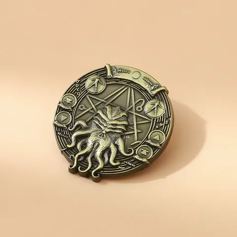 Vintage Cthulhu Mythos Necronomicon Badge Zinc Alloy Antique Bronze Brooch Horror Sea Monster Pentagram Pin Occult Jewelry For Men Women
