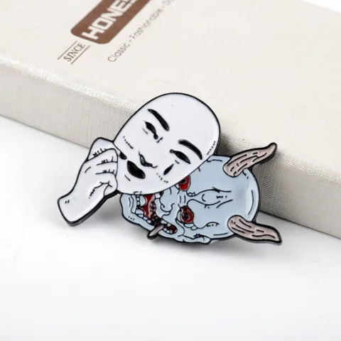 Halloween Cartoon Hannya Mask Enamel Brooch Pin Alloy Double Mask Badge Japanese Anime Jewelry For Backpack Clothing Decor