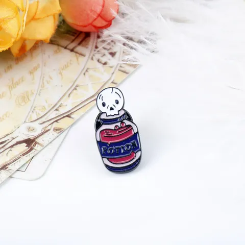 Halloween Brujería Botella Poción Calavera Broche Esmalte Dibujos Animados Potion Letra Insignia Aleación Pin Para Ropa Decoración Regalos