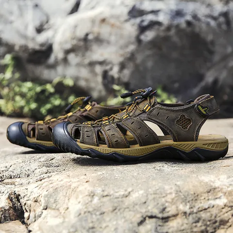 Sandali da Uomo con Punta Chiusa per Esterni Scarpe da Acqua Impermeabili da Trekking Retro in Vera Pelle Antiscivolo per Spiaggia