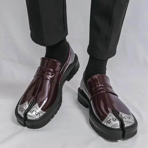 Mocasines de Dedo Dividido para Hombre Estilo Británico Negocios Casual Cuero Patentado Zapatos Sin Cordones Zapatos de Vestir