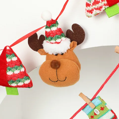 Christmas Banner Garland Hanging Decoration With Miniature Knitted Clothes Reindeer Santa Claus Wood Clips For Festive Party Home Decor
