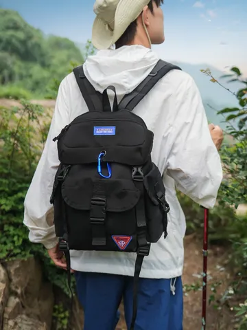 Trendiger Großer Nylon Outdoor Rucksack Sportlicher Wander Camping Rucksack Wasserdichter Reiserucksack Für Schüler Laptop Tasche Unisex