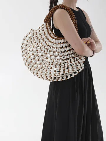 Sac de Plage Tissé à la Main en Perles de Bois Sac de Vacances Ajouré Minimaliste Grande Capacité Femmes Sac à Bandoulière Sous-Axillaire Avec Sac Intérieur Cordon