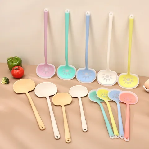 Silicone Mushroom Spatula Heat Resistant Non-Stick Cooking Turner Kitchen Utensil with Hanging Hole