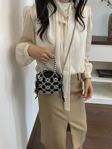Sac Bandoulière Perlé Chic Sac à Main Ajouré Mini Pochette de Téléphone Élégant Sac Pochette Tissé en Satin à Coulisse Femmes