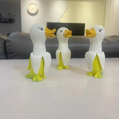 Creative Resin Banana Duck Ornament Cute Cartoon Animal Figurine Funny Home Decor Desktop Display Birthday Gift